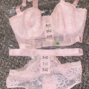 34DDD and size Small bottoms lingerie set
